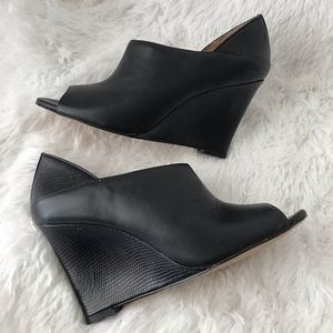 Ann Taylor Audrey Croc embossed leather wedges